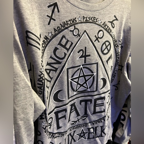 LUX BLK EXCLUSIVE Fully Hand painted Chances Fate Astrological long sleeve LRG - Picture 3 of 10